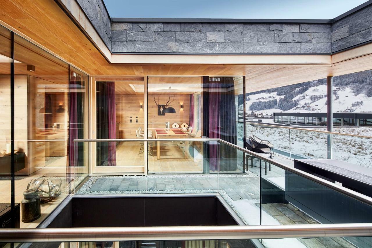 Alpenmaisonette Gipfelstuermer Bramberg am Wildkogel Bagian luar foto
